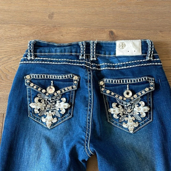 Sexy Couture Embellish Jeans Size 7 - Picture 2 of 6